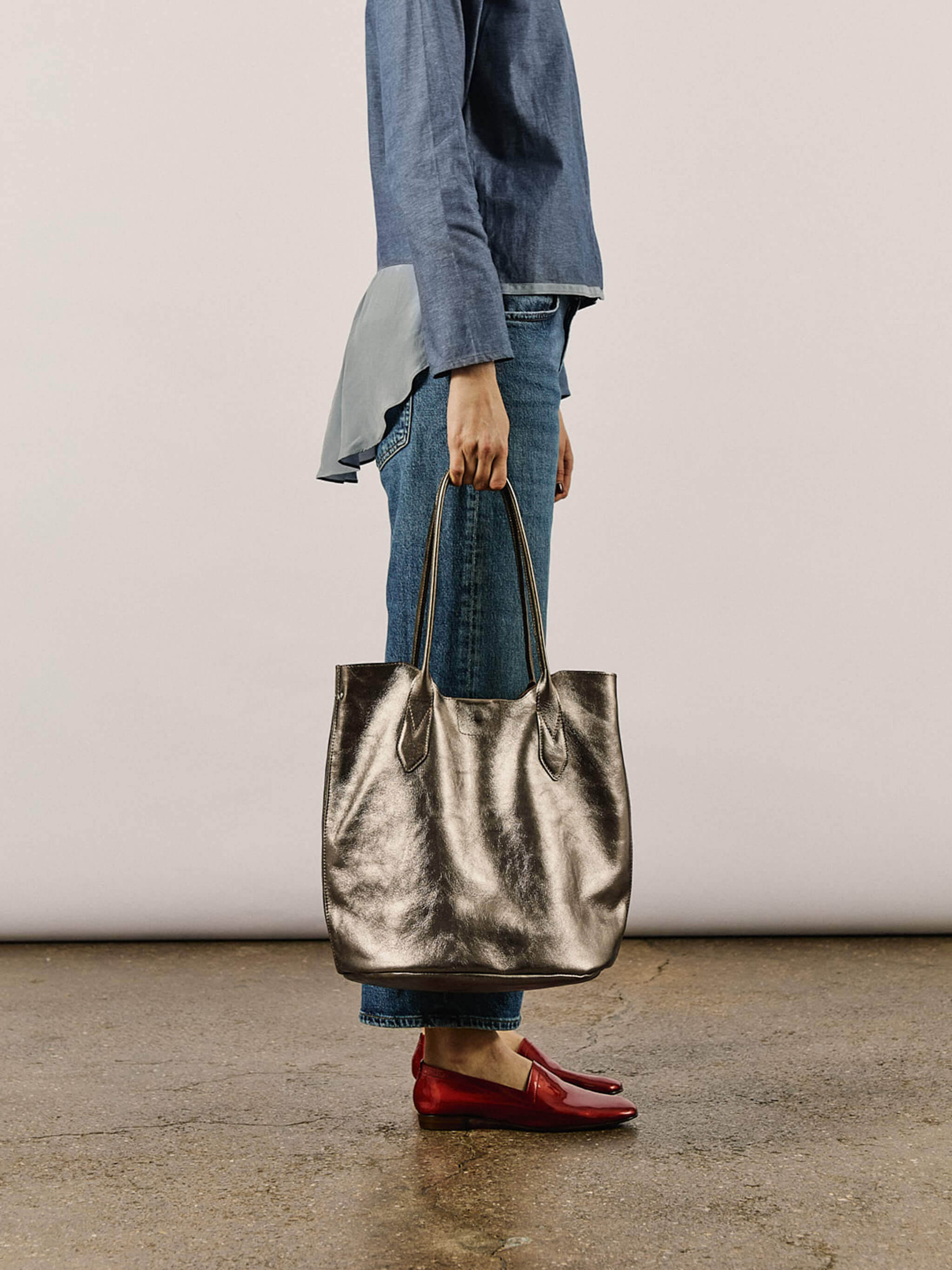 Hill Leather Tote Bag - Golden Pewter Metallic