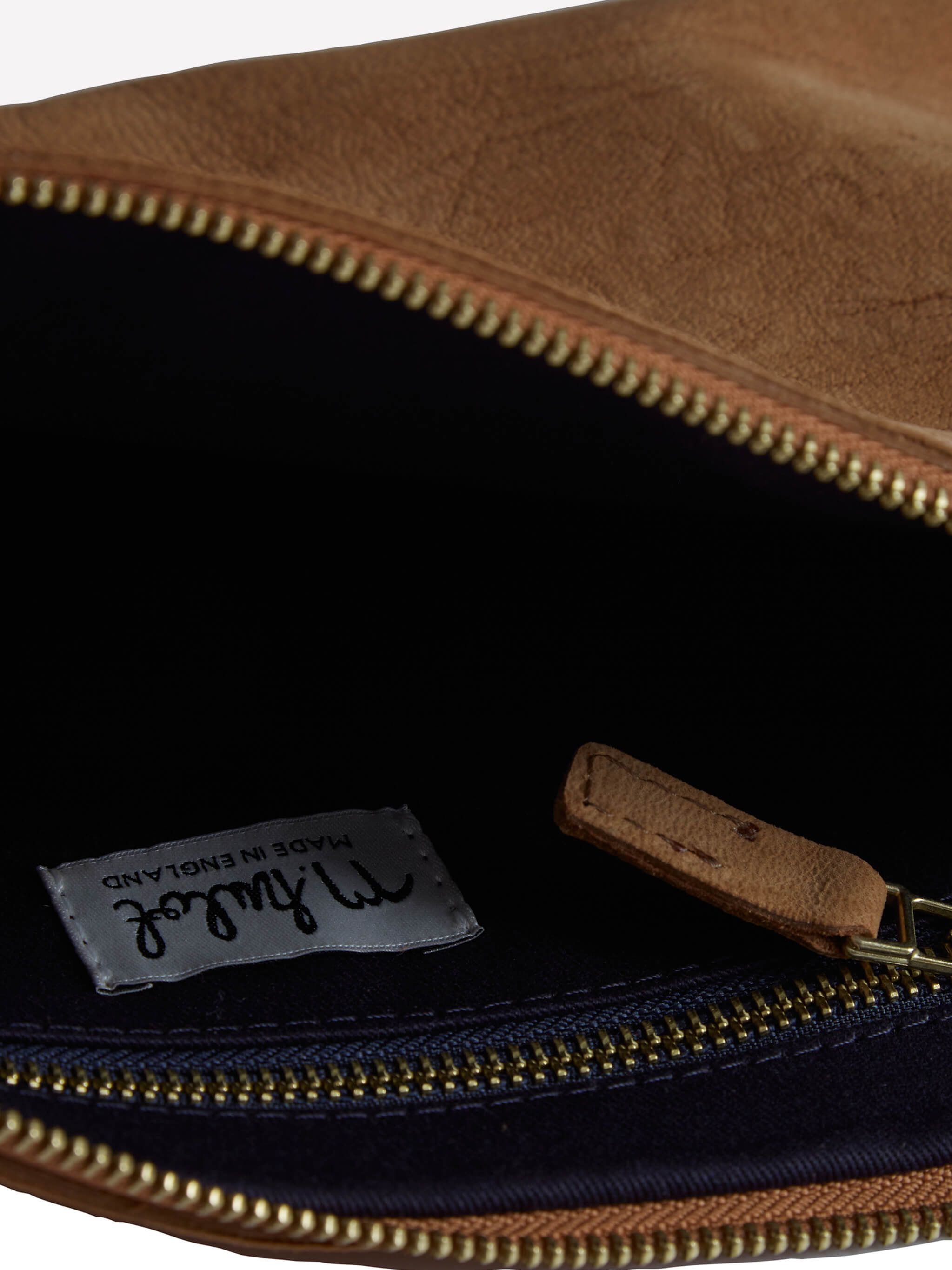 Peter Crossbody Bag in Nubuck - Cinnamon