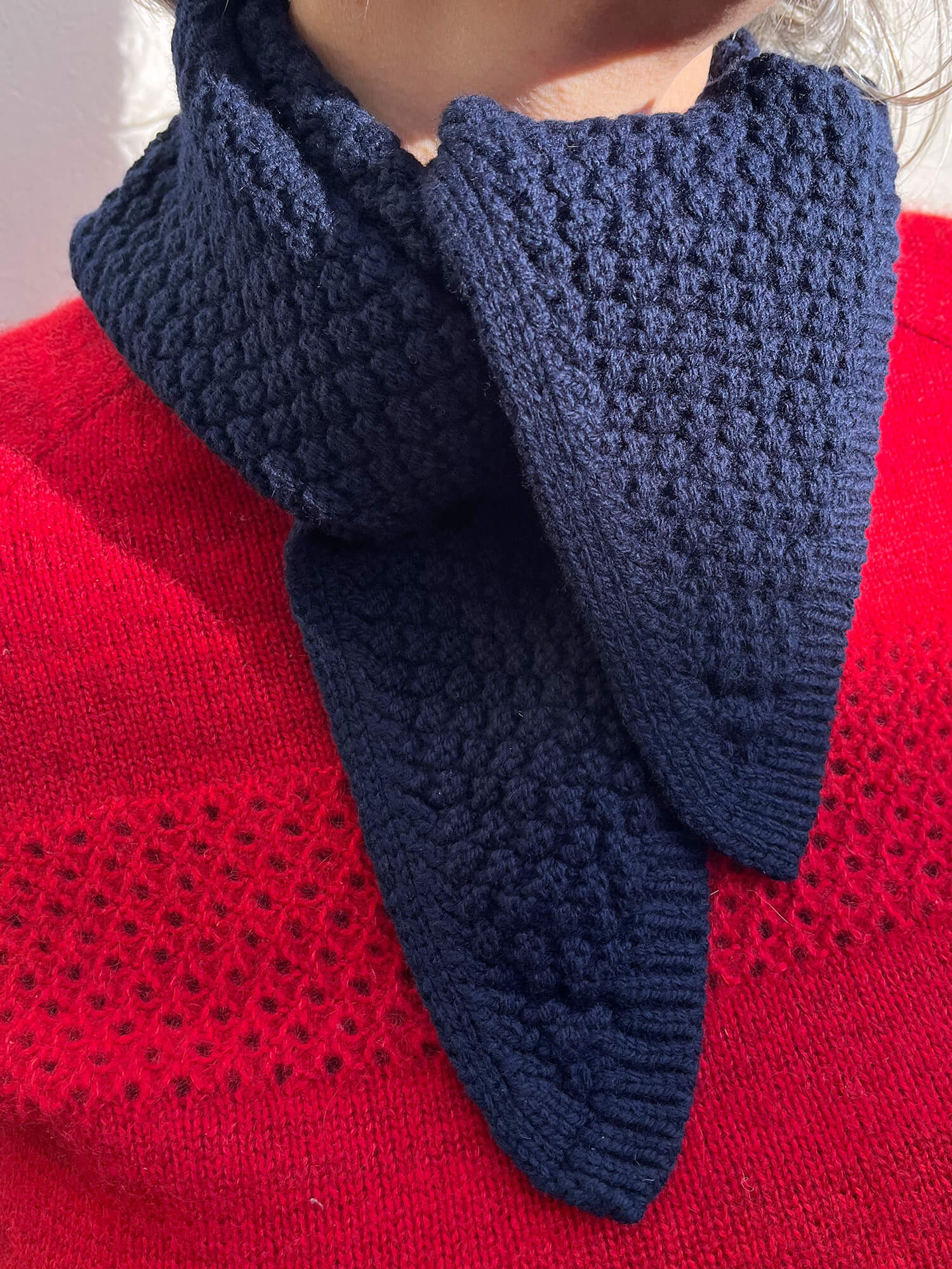 Elwin Lambswool Neckerchief - Navy