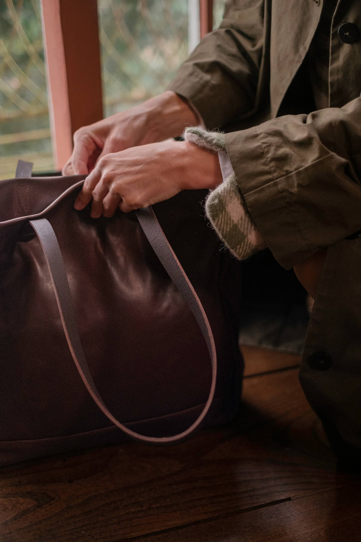 Ives Tote Bag - Chocolate
